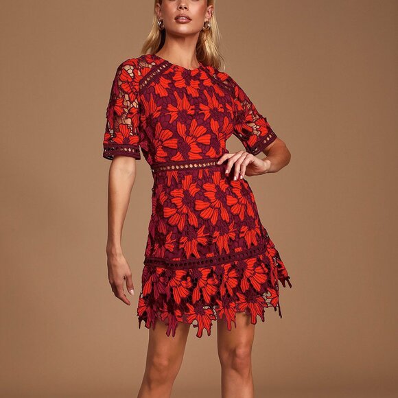 Lulu's Love Me Forever Crochet Lace‎ Dress Sz Small Lined - Picture 9 of 9